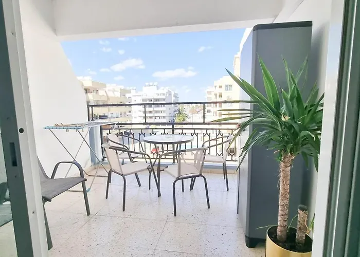 Modern Retreat: 2Br Stylish Apt With Comfy Rooms! Smart Tv With 200Mbps Internet